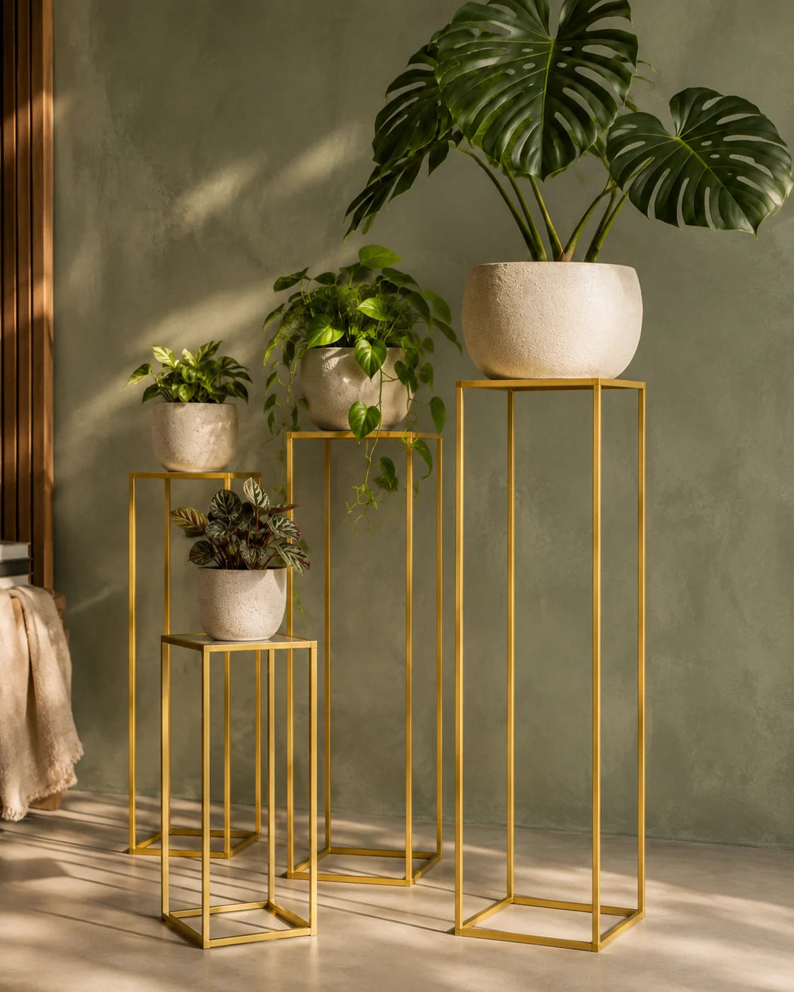 Áurea — pedestal dorado, otra versión Tenti